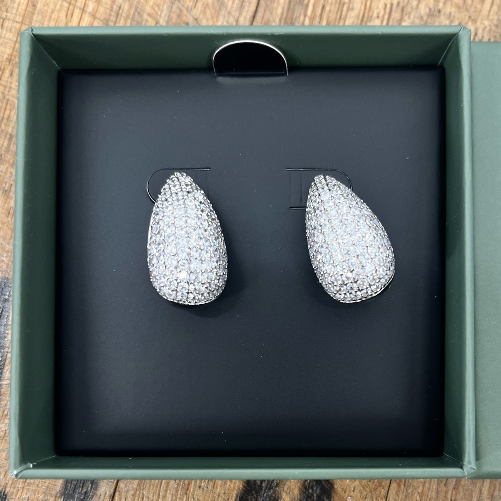 Jewels by Sunaina Narina Studs. New never worn.